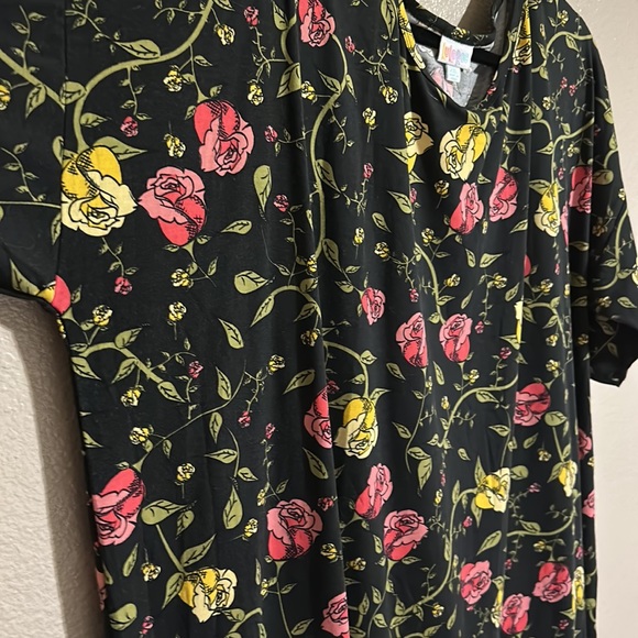 LulaRoe Irma 2xl black and floral. NWOT - Picture 3 of 5